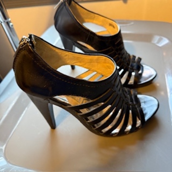 Michael Kors cages leather heels - Picture 5 of 11